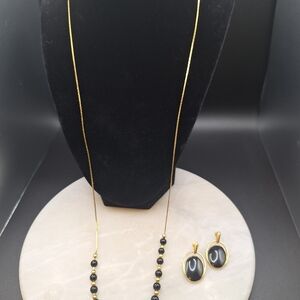 Vintage Elegant Gold and Black Jewelry Set